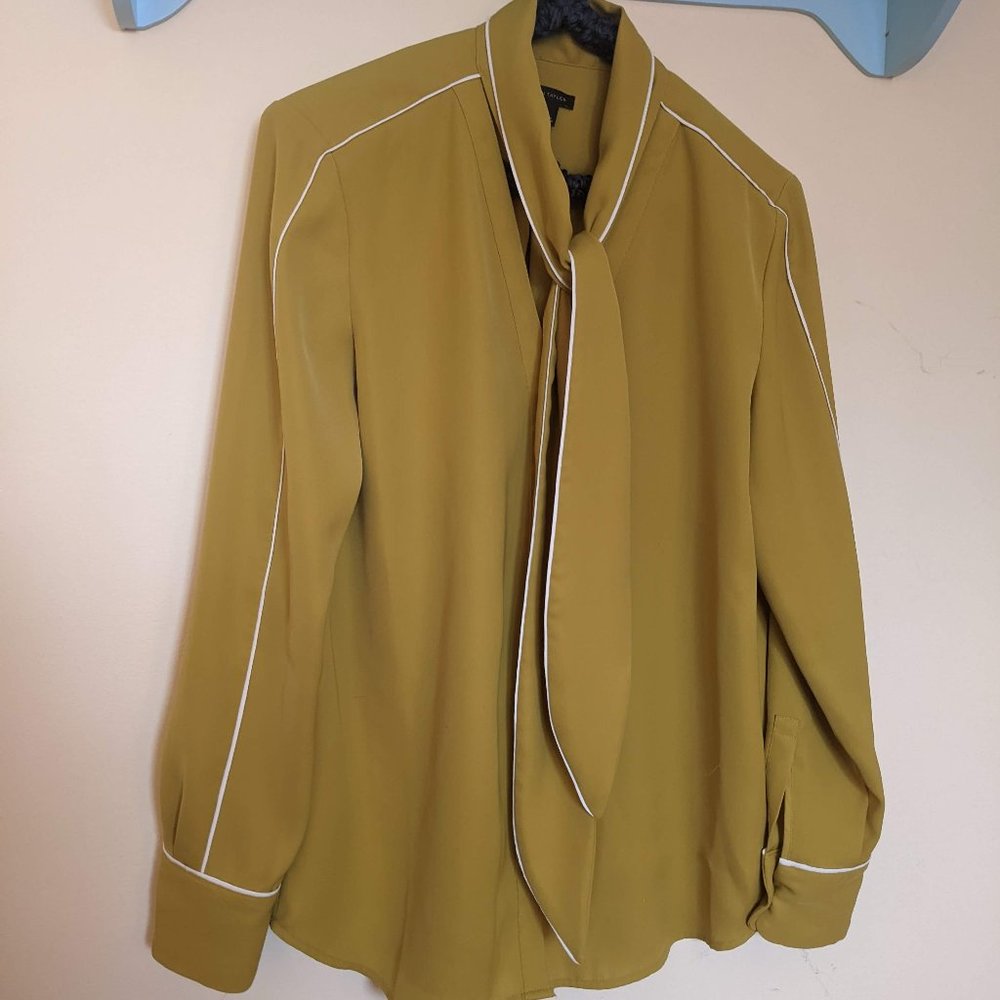 Ann Taylor Crepe Blouse - Women's S - Color Mustard